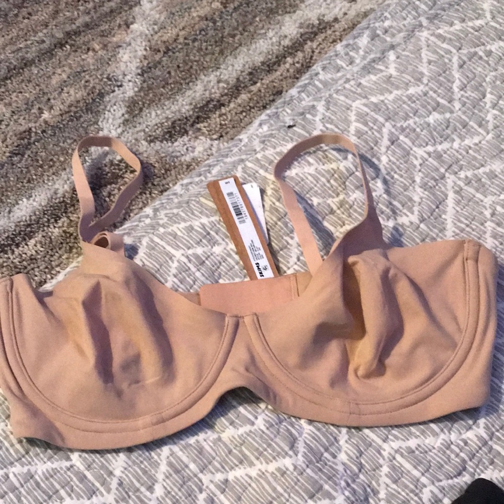 Skims clay color Demi bra unlined